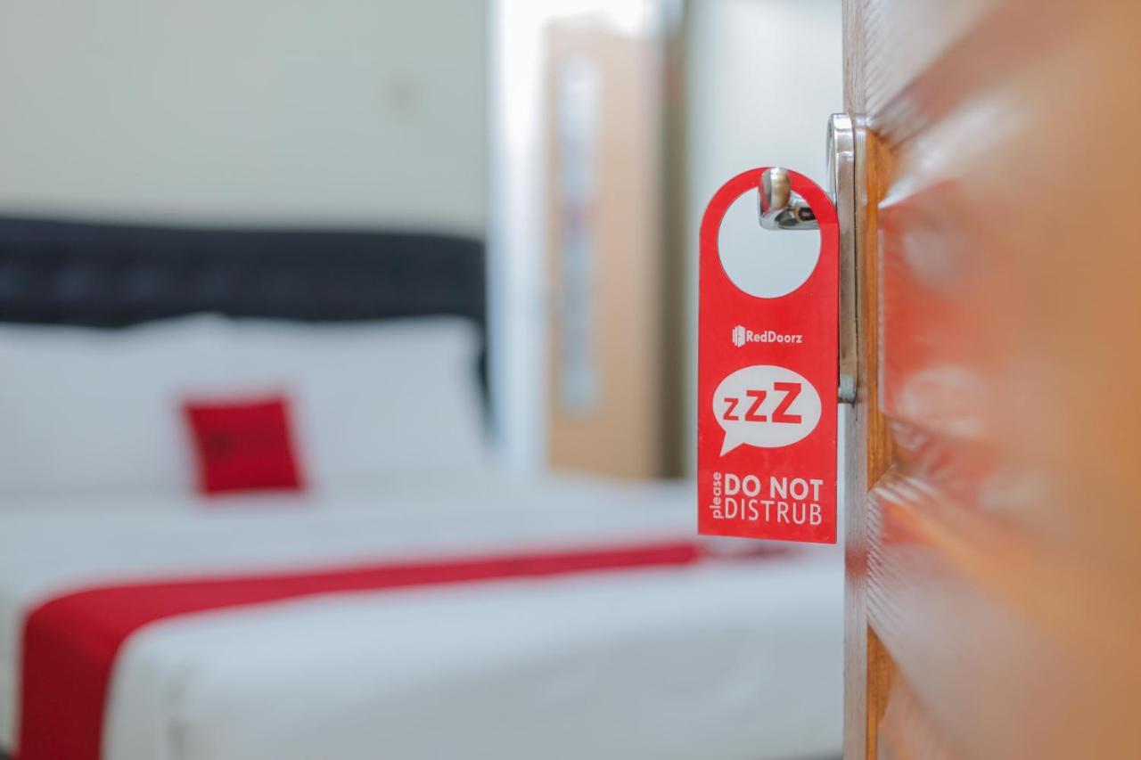 Reddoorz At Wr Supratman Batu Hotel Batu  Buitenkant foto
